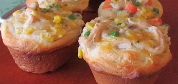 “Foodie” Fun for Kids: Chicken Pot Pie Cupcake