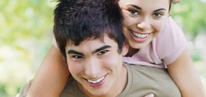 Warning Signs of Violence in Teen Dating & Understanding the 3 Cs in a Healthy Relationship