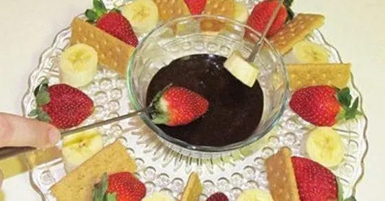 Cooking With Kids: Chocolate Fondue