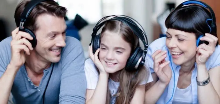 Tech the Halls and Transform Screen Time to Sharing Time