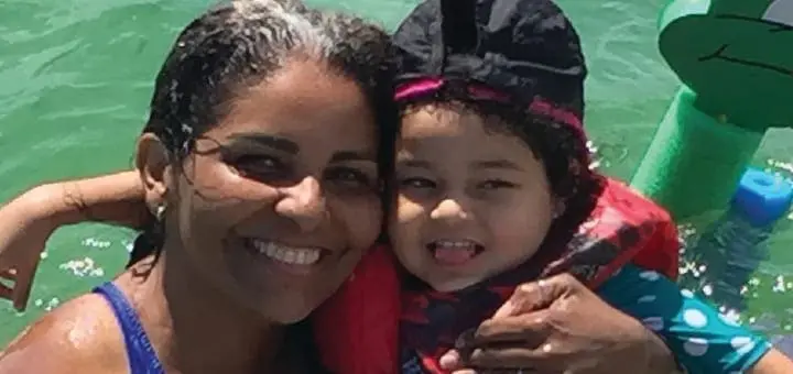 “Mom & Me” 2017 Cover Winner Ivanna Fajardo & Neysha Miranda